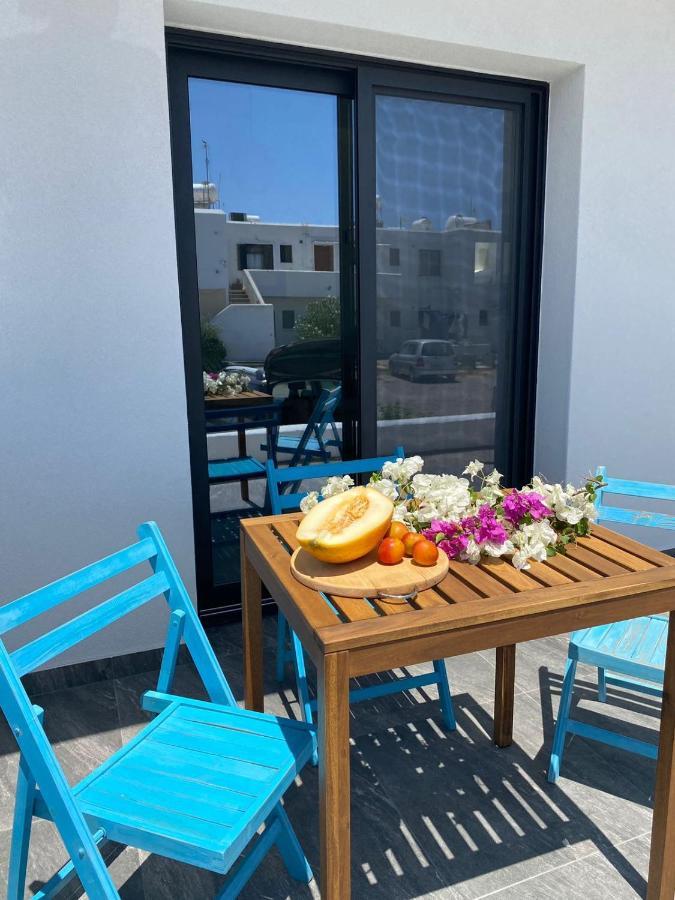 Shades Of Blue Apartment. Апартаменти *